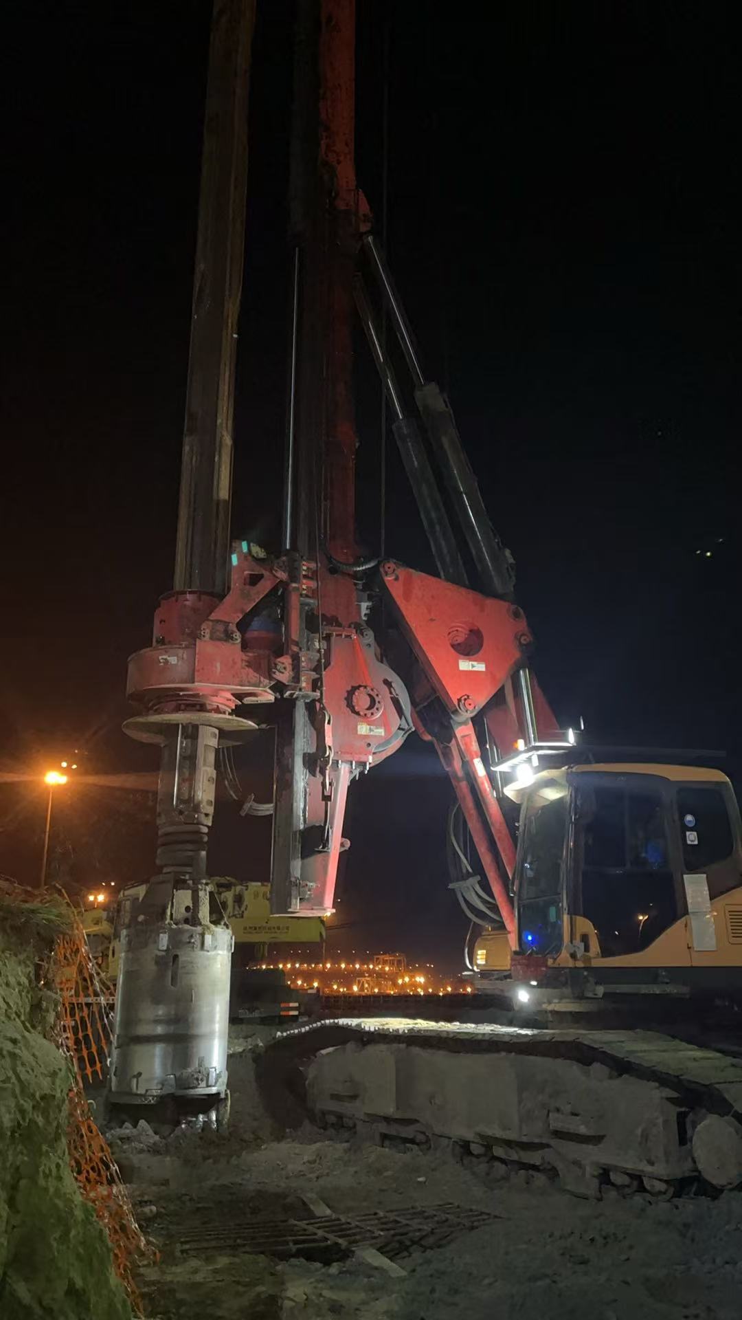 旋挖桩照片2.jpg